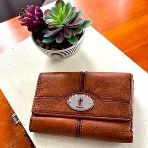 COPY - Fossil women’s wallet